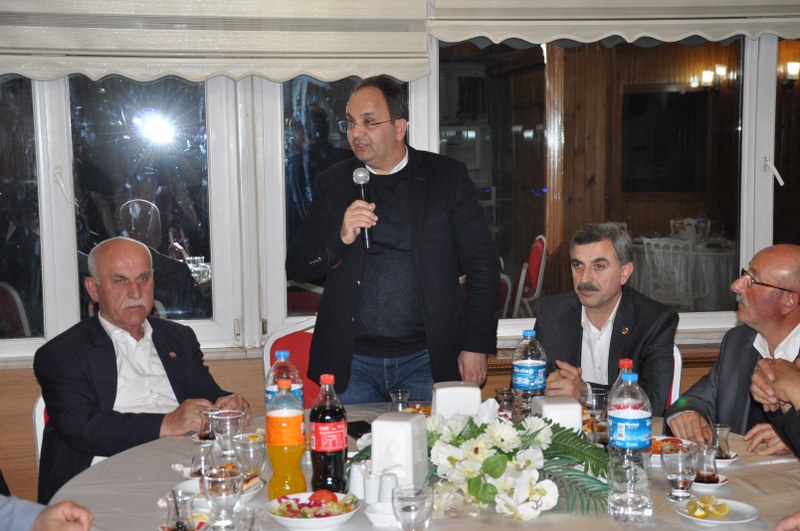 bafra-muhtarlar-dernegi-iftar-yemegi-duzenledi-002.JPG