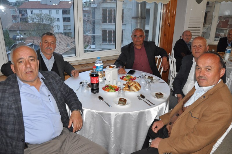 bafra-muhtarlar-dernegi-iftar-yemegi-duzenledi-003.JPG