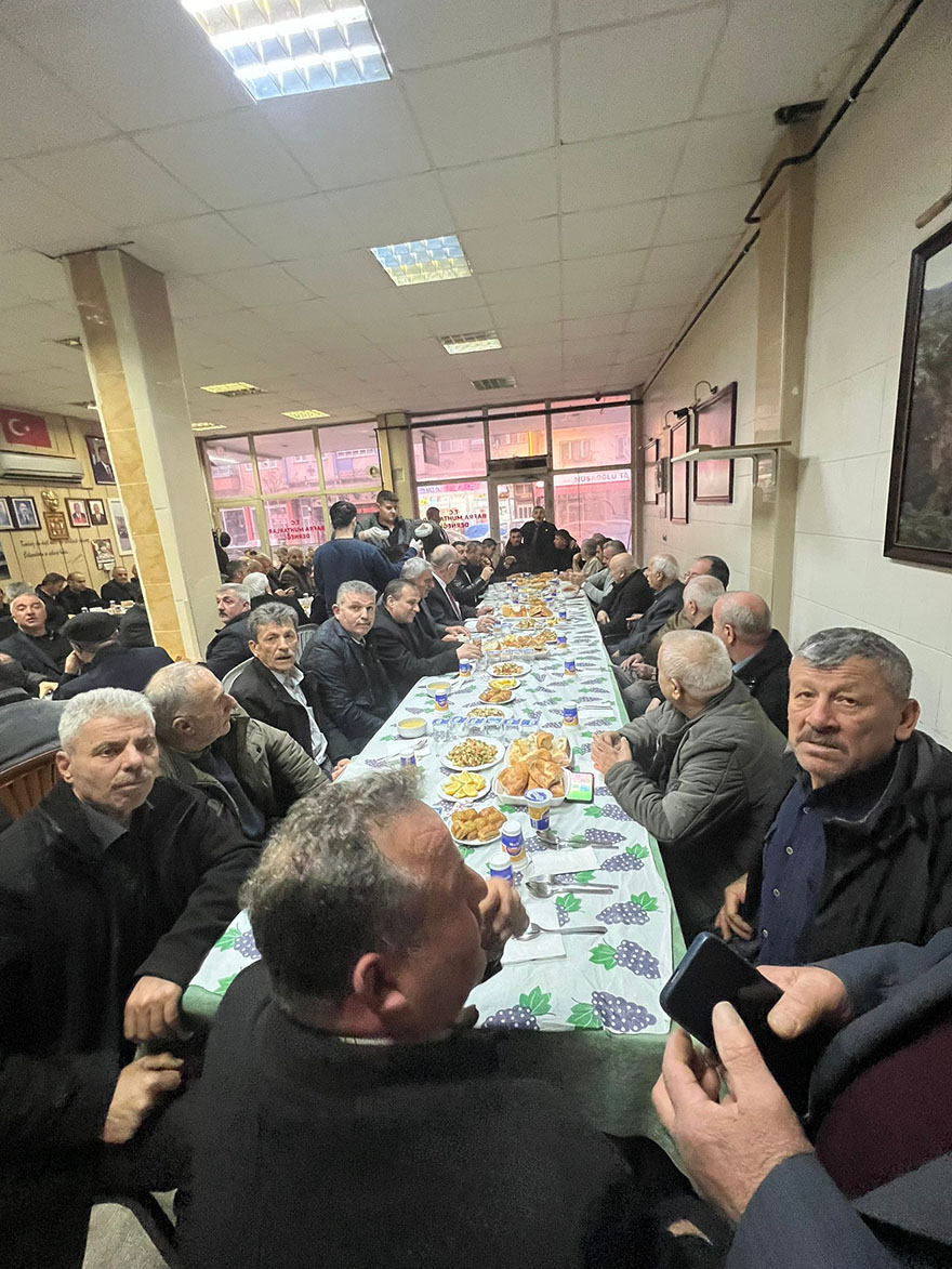 bafra-muhtarlar-derneginden-birlik-ve-beraberlik-iftari-3.jpg