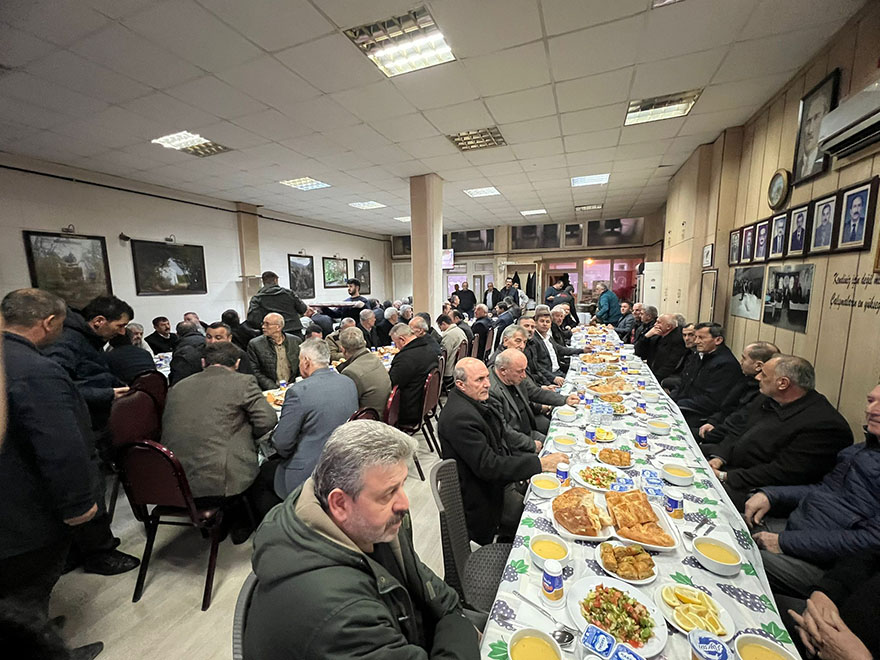bafra-muhtarlar-derneginden-birlik-ve-beraberlik-iftari-4.jpg