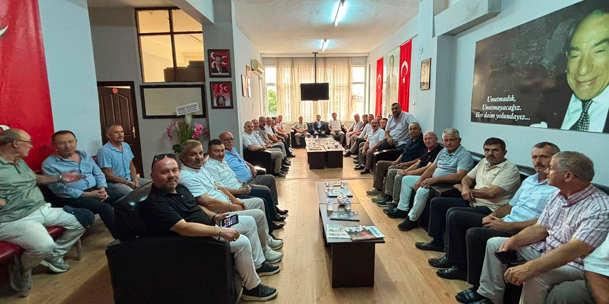 bafra-muhtarlarindan-mhp-ilce-baskanligina-ziyaret.jpg