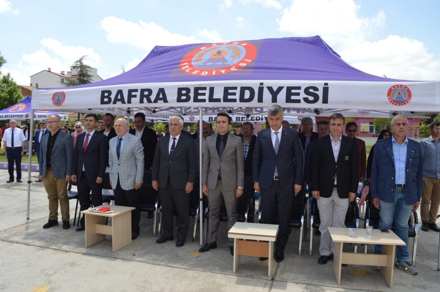 bafra-nazmiye-demirel-ortaokulunda-tubitak-bilim-fuari-acildi-006.jpeg