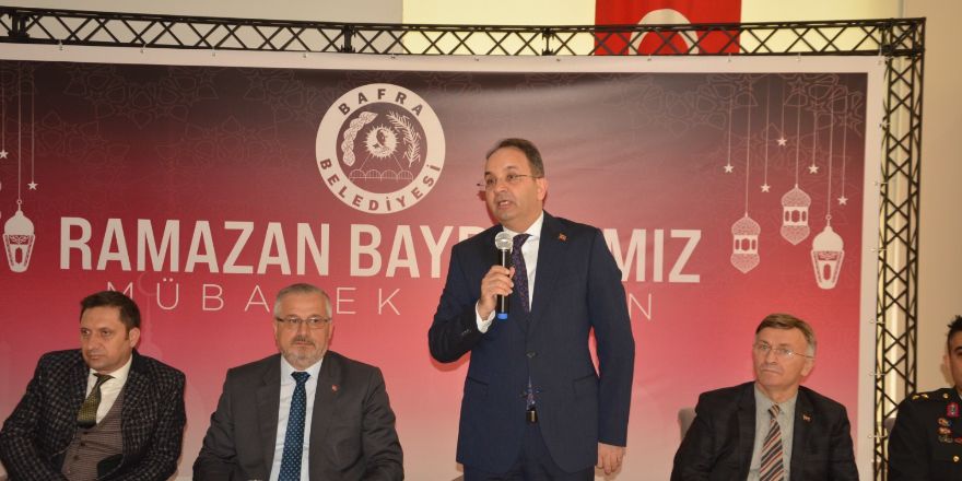 bafra-protokolu-ramazan-bayraminda-halkla-bayramlasti-005.jpg