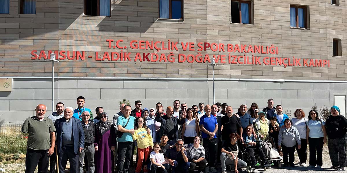 bafra-samsun-ve-amasyadan-geldiler-akdagda-bir-araya-geldiler.jpg
