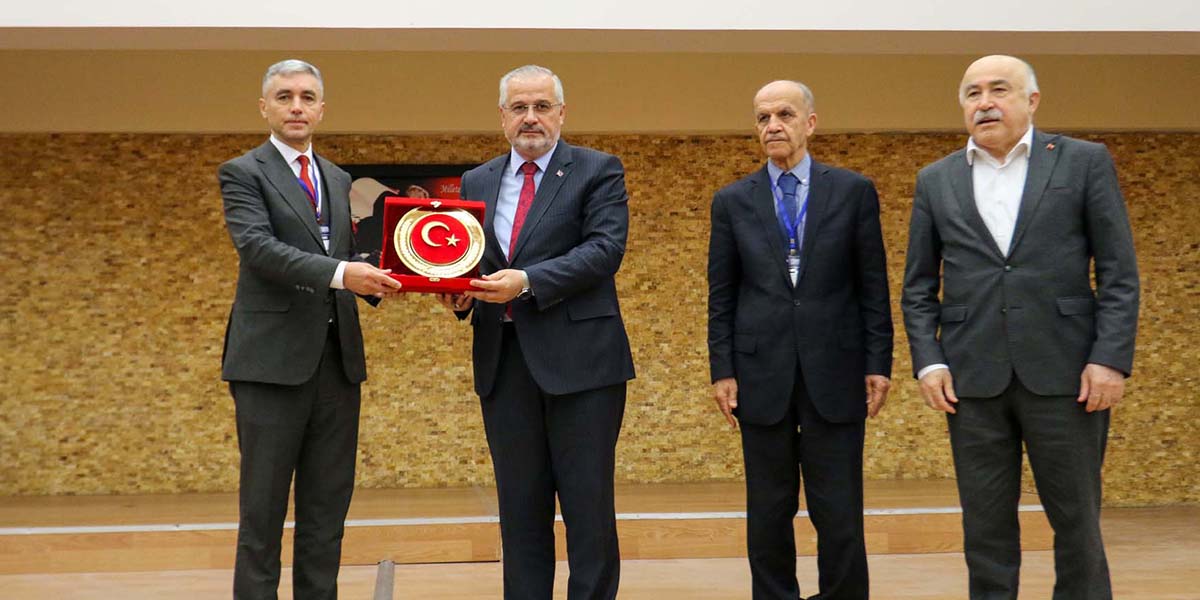 bafra-sempozyumunda-68-tebligle-bafranin-hafizasina-isik-tutuldu-4.jpg