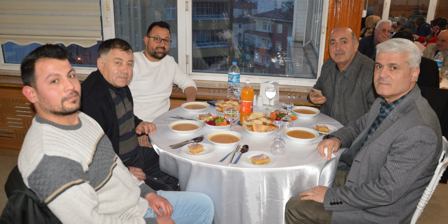 bafra-ticaret-borsasi-bafra-protokolu-ve-uyeleri-ile-iftar-acti-16.png