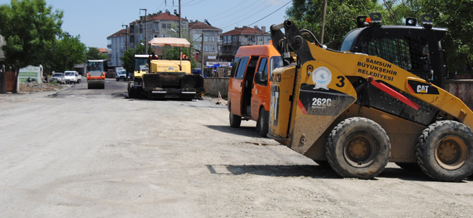 bafra-yeni-sehir-stadyum-yolunu-nihayet-gorduler.JPG