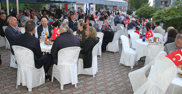 bafra-ziraat-odasi-iftar-yemegi-9.jpg