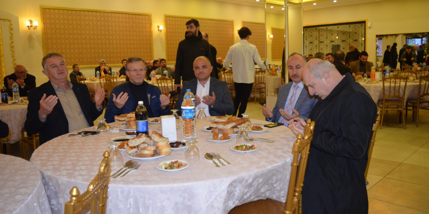 bafra-ziraat-odasindan-geleneksel-iftar-yemegi-002.png