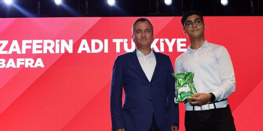 bafrada-15-temmuz-demokrasi-ve-milli-birlik-gunu-coskuyla-kutlandi-002.jpg