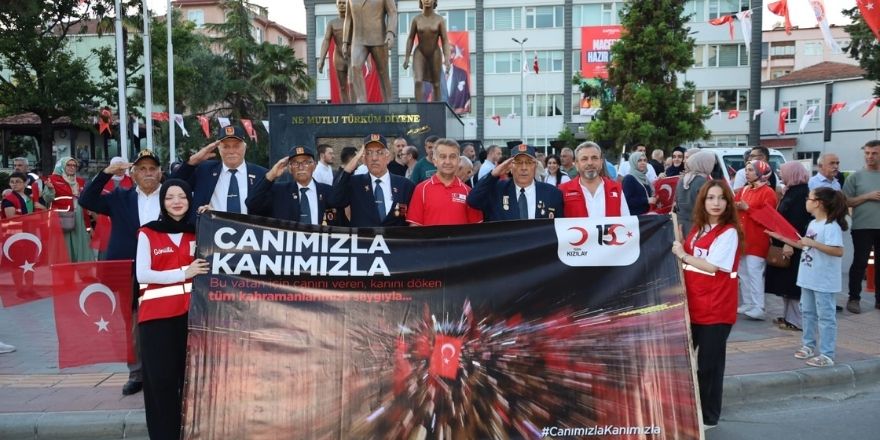 bafrada-15-temmuz-demokrasi-ve-milli-birlik-gunu-coskuyla-kutlandi-016.jpg