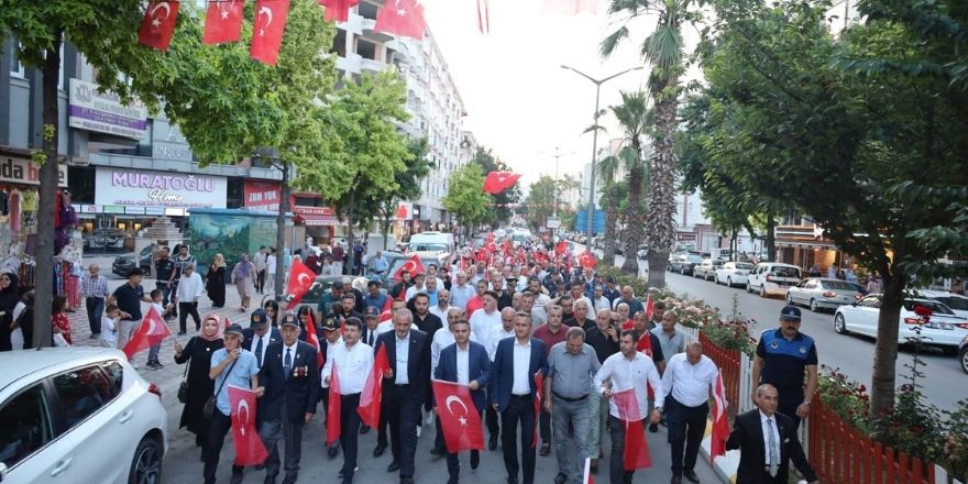 bafrada-15-temmuz-demokrasi-ve-milli-birlik-gunu-coskuyla-kutlandi-017.jpg