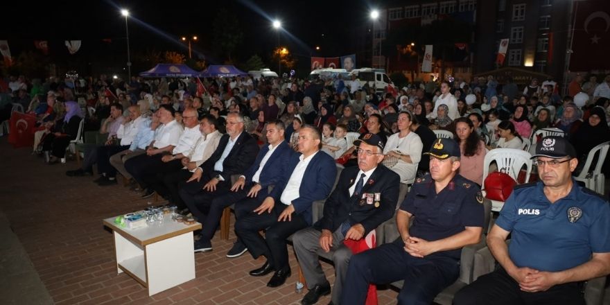 bafrada-15-temmuz-demokrasi-ve-milli-birlik-gunu-coskuyla-kutlandi.jpg