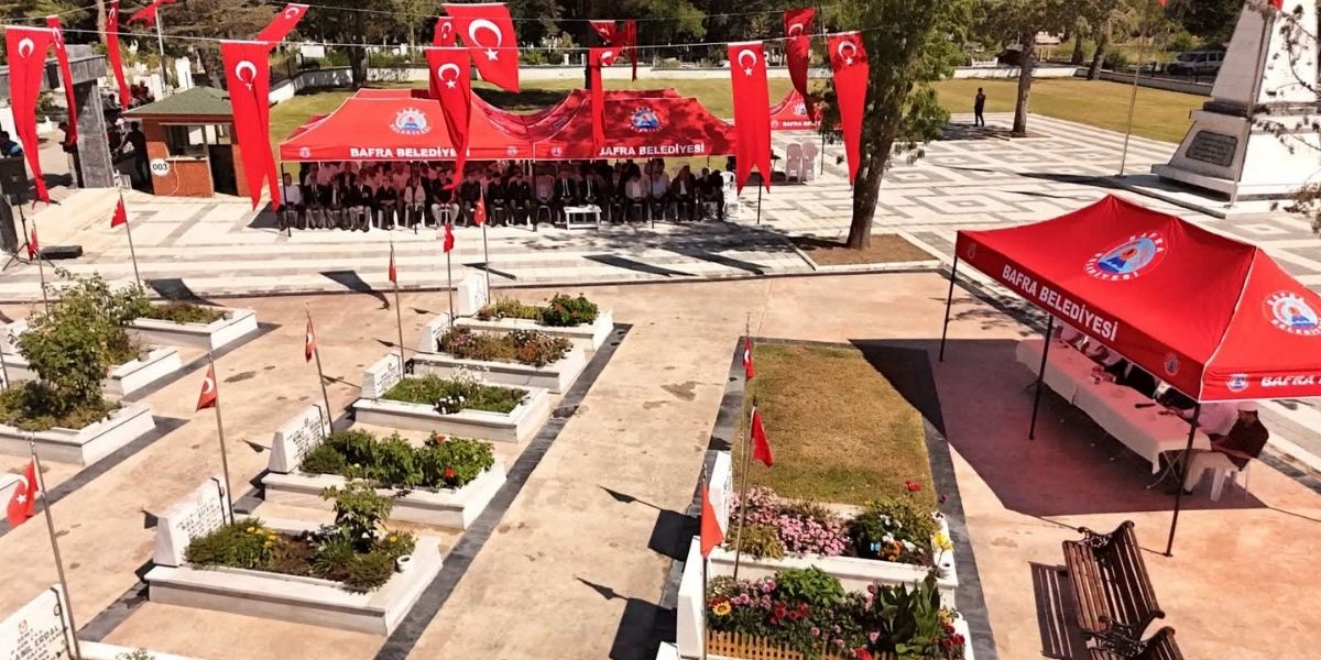 bafrada-15-temmuz-sehitleri-dualarla-yad-edildi-001.jpg
