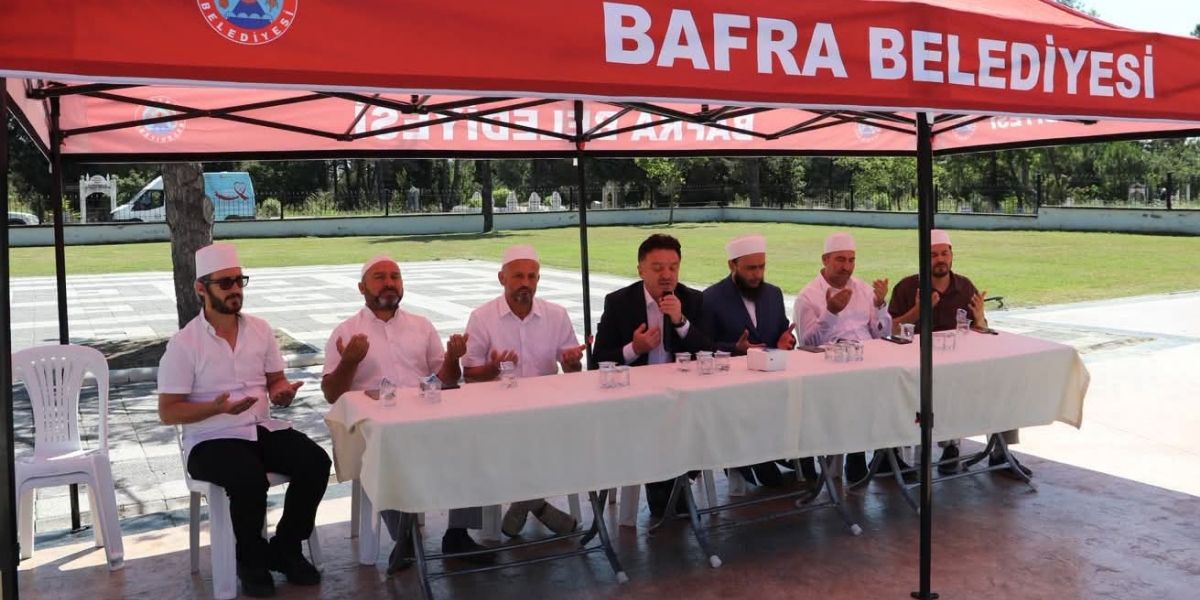 bafrada-15-temmuz-sehitleri-dualarla-yad-edildi-007.jpg