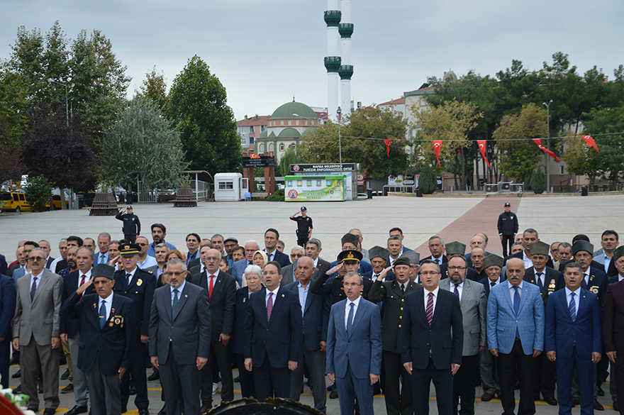 bafrada-19-eylul-gaziler-gunu-duzenlenen-torenle-kutlandi-7.jpg