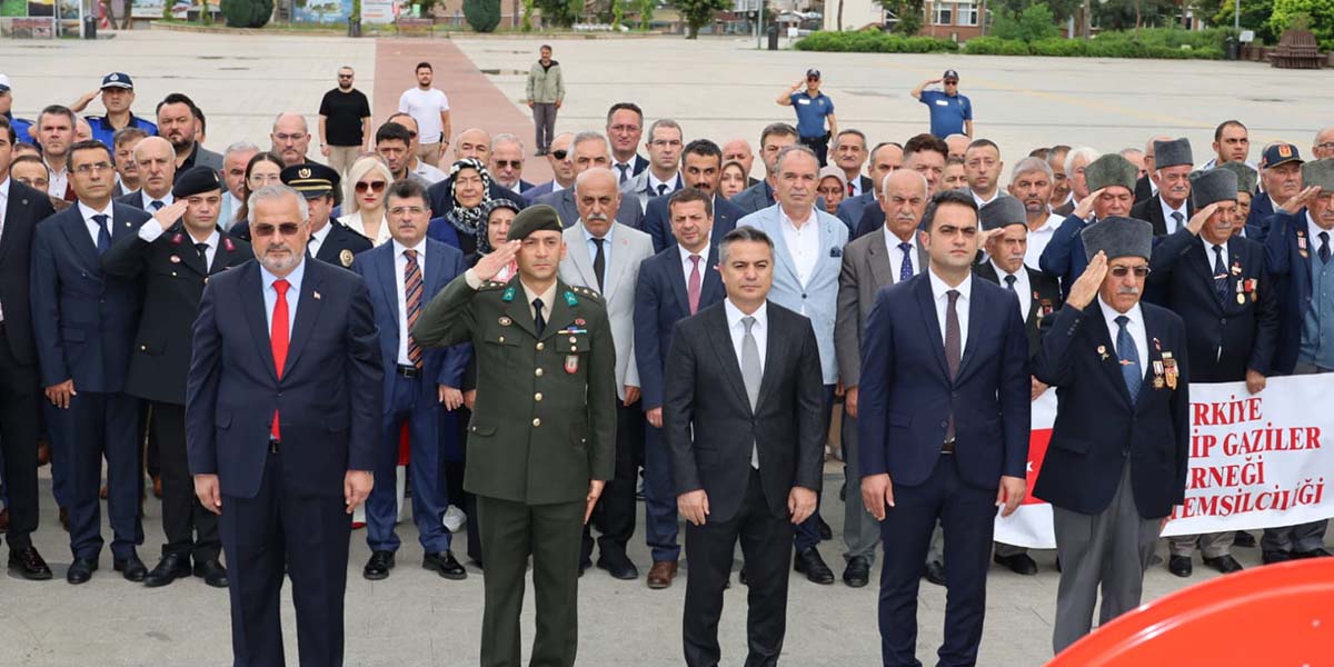 bafrada-19-eylul-gaziler-gunu-torenle-kutlandi-3.jpg