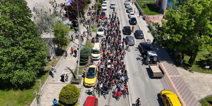 bafrada-19-mayis-bisiklet-turu-renkli-goruntulere-sahne-oldu-004.jpg