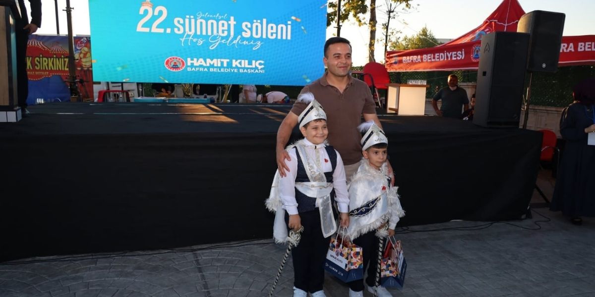 bafrada-22-geleneksel-sunnet-soleni-coskuyla-yapildi-002.jpg