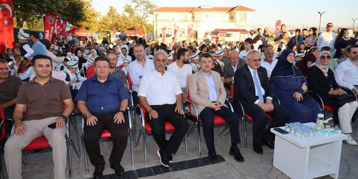 bafrada-22-geleneksel-sunnet-soleni-coskuyla-yapildi-003.jpg