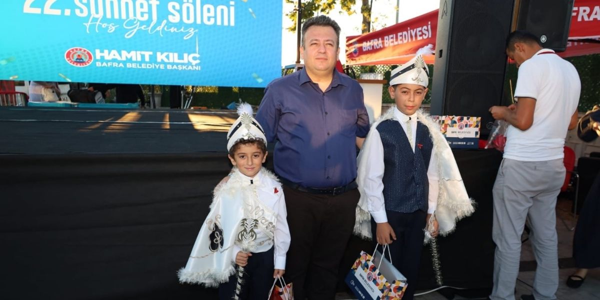 bafrada-22-geleneksel-sunnet-soleni-coskuyla-yapildi-005.jpg