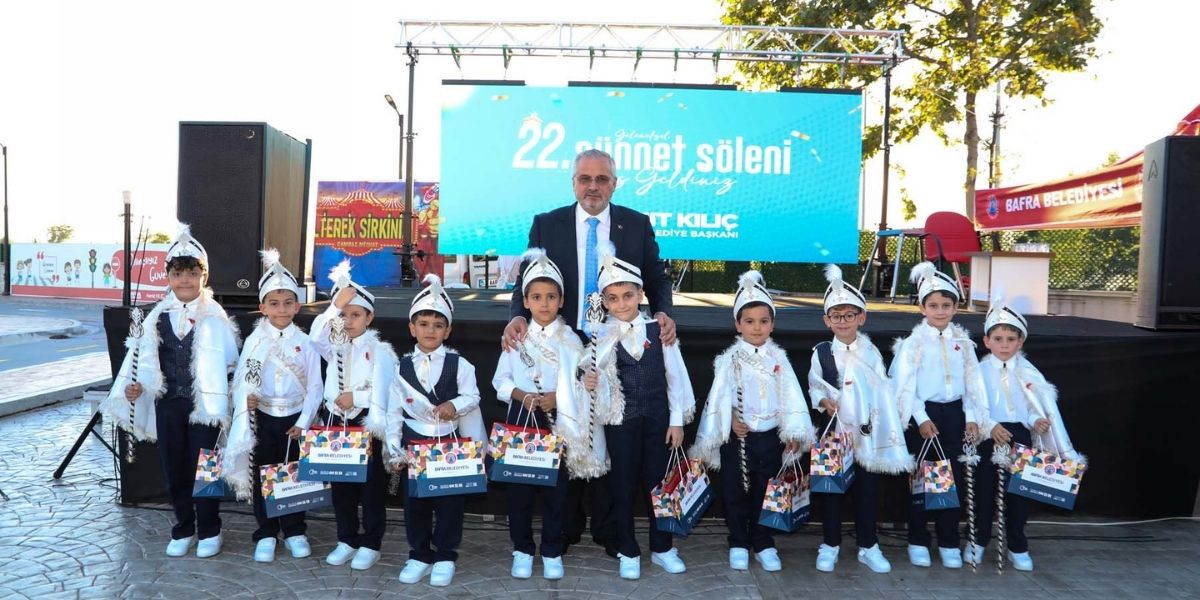 bafrada-22-geleneksel-sunnet-soleni-coskuyla-yapildi-010.jpg