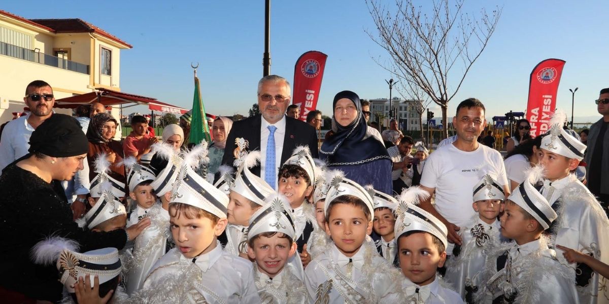 bafrada-22-geleneksel-sunnet-soleni-coskuyla-yapildi-013.jpg