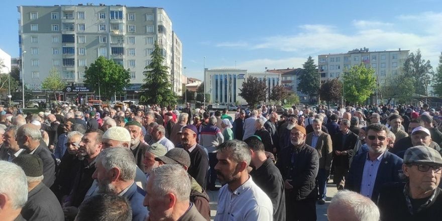 bafrada-92-haci-adayi-dualarla-kutsal-topraklara-ugurlandi-3.jpg