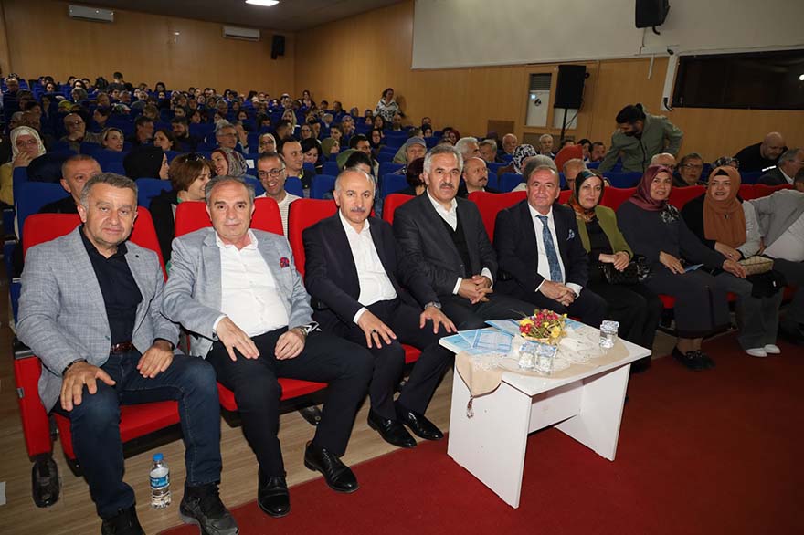 bafrada-aile-yili-coskusu-turk-halk-muzigi-konseriyle-zirveye-ulasti-1.jpg