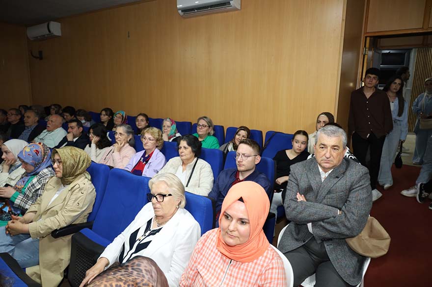 bafrada-aile-yili-coskusu-turk-halk-muzigi-konseriyle-zirveye-ulasti-12.jpg