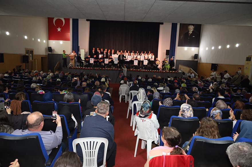 bafrada-aile-yili-coskusu-turk-halk-muzigi-konseriyle-zirveye-ulasti-28.jpg