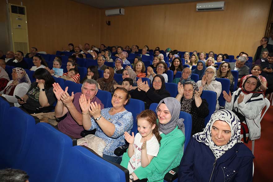 bafrada-aile-yili-coskusu-turk-halk-muzigi-konseriyle-zirveye-ulasti-29.jpg