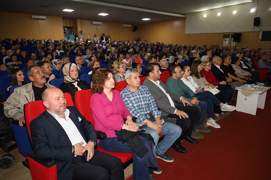 bafrada-aile-yili-coskusu-turk-halk-muzigi-konseriyle-zirveye-ulasti-7.jpg