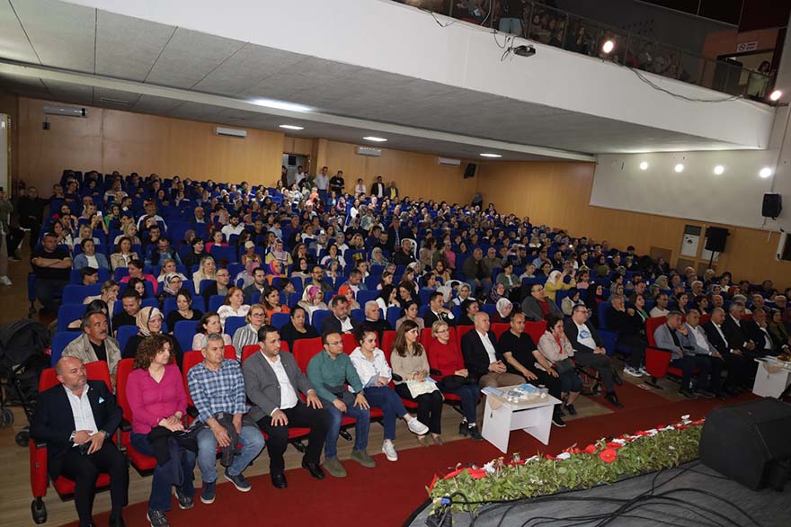 bafrada-aile-yili-coskusu-turk-halk-muzigi-konseriyle-zirveye-ulasti-9.jpg