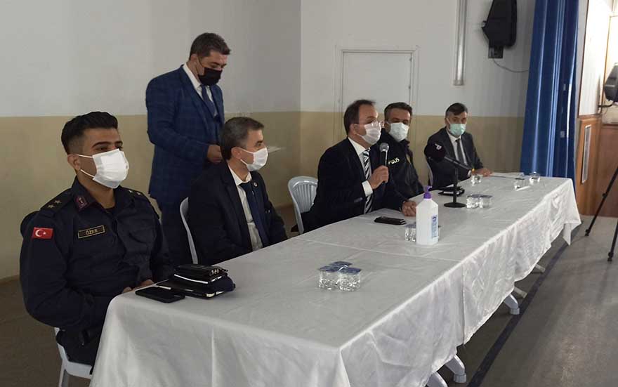 bafrada-asilama-ve-milli-egitim-konulu-bilgilendirme-toplantisi-yapildi-2.jpg