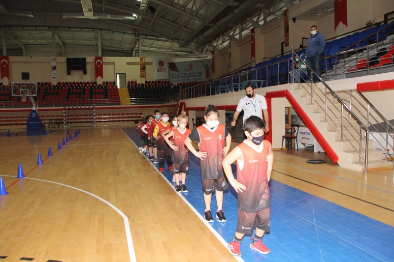 bafrada-basketbol-kulubu-kuruldu-001.JPG