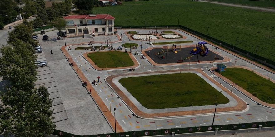 bafrada-cocuk-trafik-egitim-parkina-yogun-ilgi-3.jpg