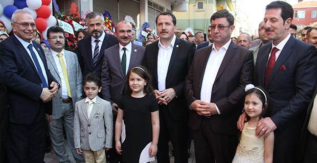 bafrada-egitim-bir---sen-temsilciligi-torenle-acildi-4.jpg