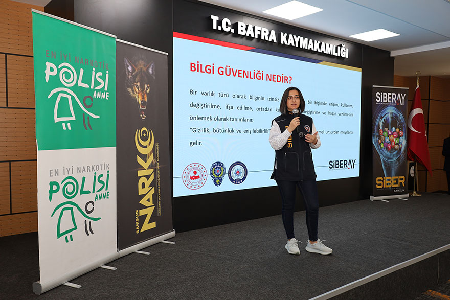 bafrada-en-iyi-narkotik-polisi-anne-ve-siberay-egitimi-verildi-12.jpg