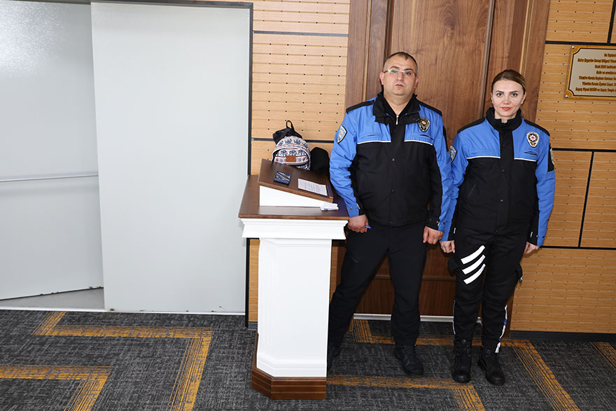 bafrada-en-iyi-narkotik-polisi-anne-ve-siberay-egitimi-verildi-7.jpg