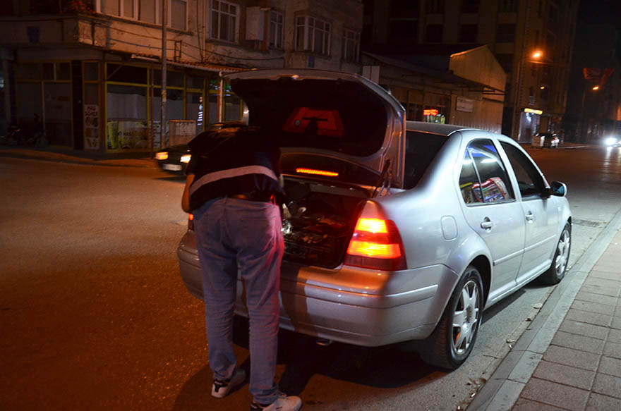 bafrada-huzur-operasyonu-silah-ve-uyusturucu-ele-gecirildi-1.jpg