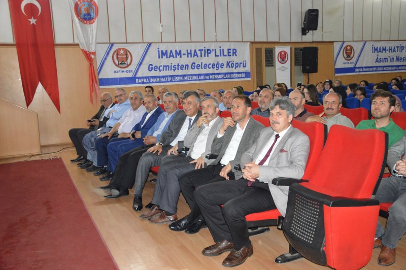 bafrada-imam-hatip-genclik-bulusmasinda-ikinci-oturum-001.JPG