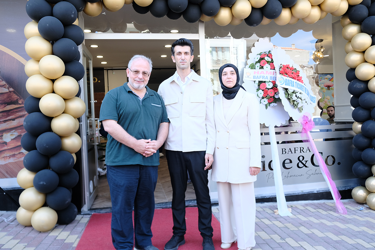 bafrada-lezzete-kadin-eli-degdi-pideco-hizmete-acildi-003.jpg