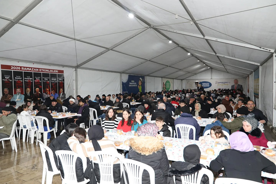 bafrada-ramazan-etkinliklerine-yogun-ilgi-meydanlar-doldu-tasti-2.jpg