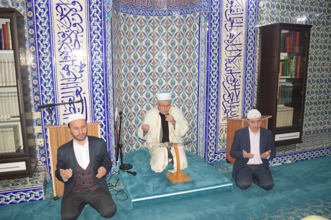 bafrada-sabah-namazi-bulusmalari-devam-ediyor-008.jpg