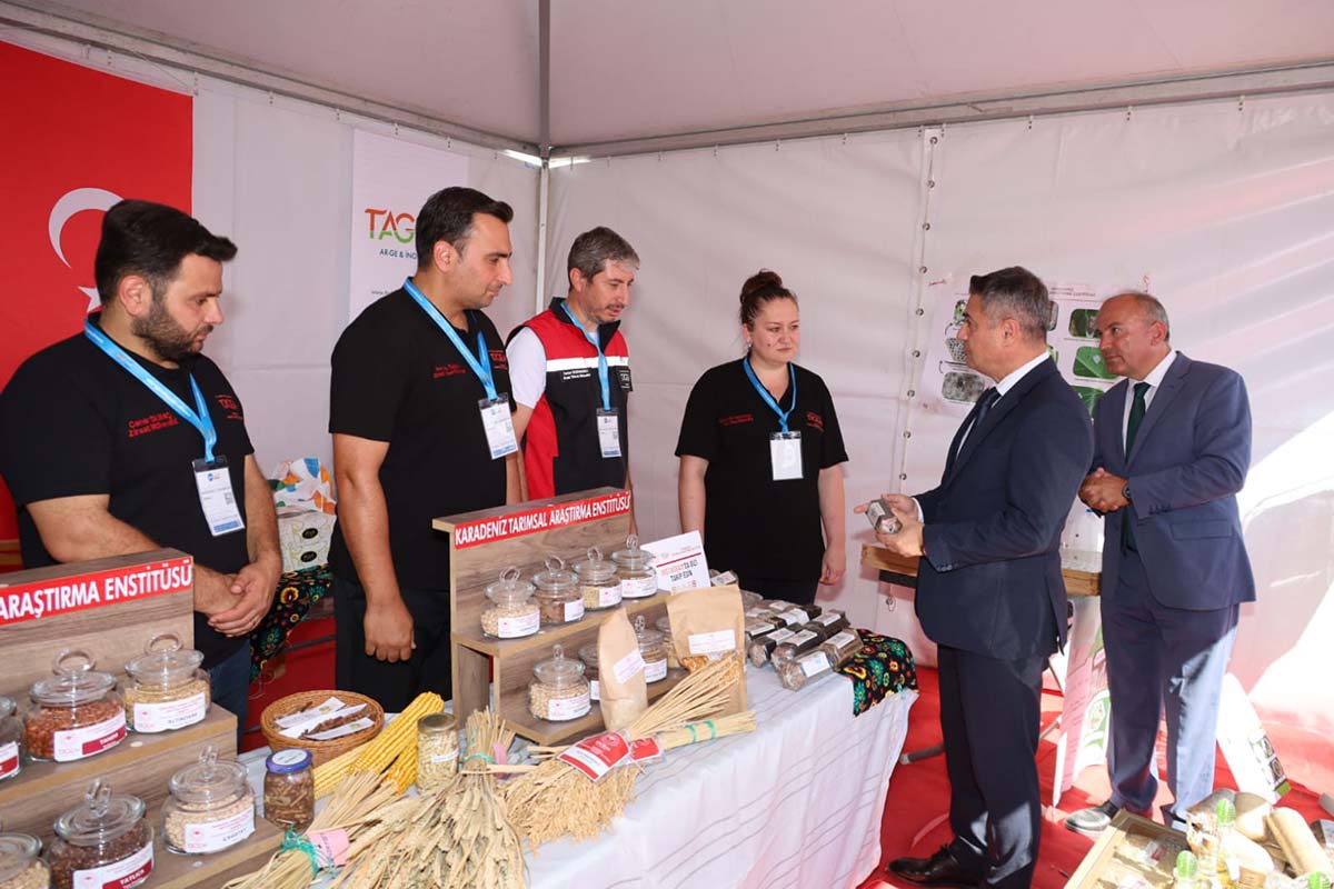 bafrada-tarimin-kalbi-atiyor-dev-fuar-resmi-torenle-acildi-11.jpeg