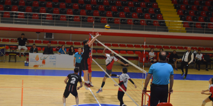 bafrada-voleybol-turnuvasi-devam-ediyor-005.png