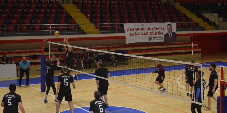 bafrada-voleybol-turnuvasi-devam-ediyor-013.png