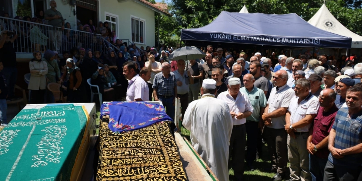 bafradaki-feci-kazada-olen-bulut-cifti-son-yolculuguna-ugurlandi-008.jpg