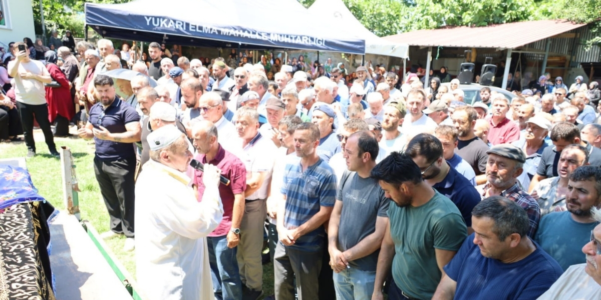 bafradaki-feci-kazada-olen-bulut-cifti-son-yolculuguna-ugurlandi-009.jpg